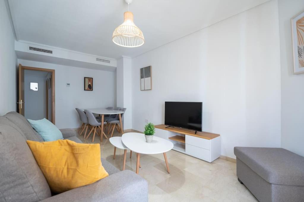 Amplio Apartamento 2 Dormitorios Cerca De La Playa Alicante Luaran gambar