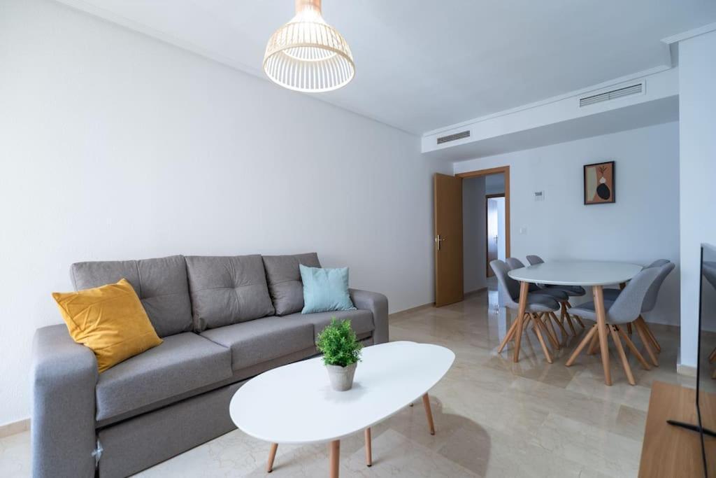 Amplio Apartamento 2 Dormitorios Cerca De La Playa Alicante Luaran gambar