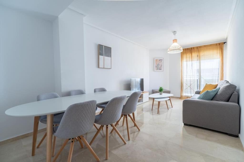 Amplio Apartamento 2 Dormitorios Cerca De La Playa Alicante Luaran gambar