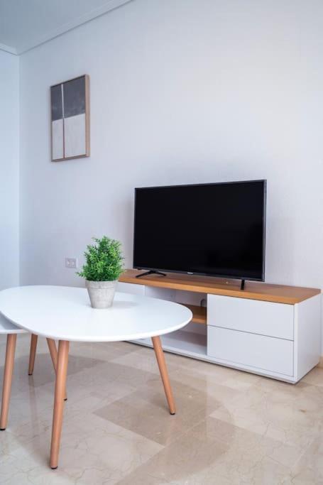 Amplio Apartamento 2 Dormitorios Cerca De La Playa Alicante Luaran gambar