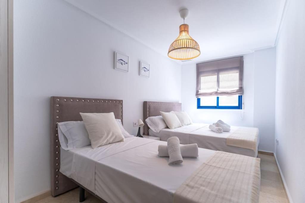 Amplio Apartamento 2 Dormitorios Cerca De La Playa Alicante Luaran gambar