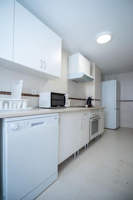 Amplio Apartamento 2 Dormitorios Cerca De La Playa Alicante Luaran gambar
